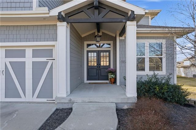 10305 W 170th Place, Overland Park, KS 66221