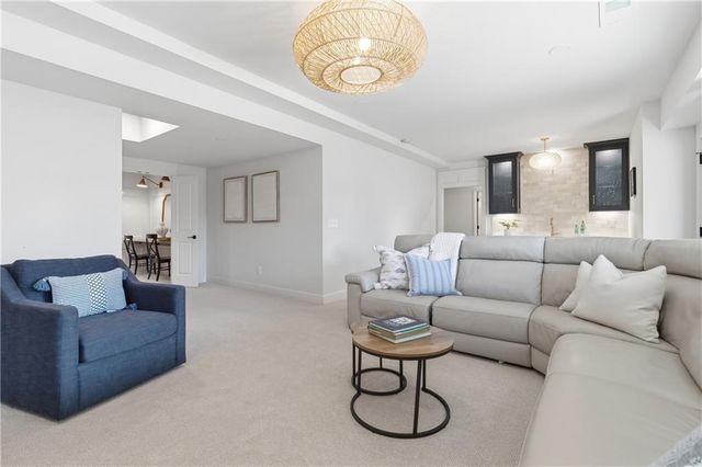 10305 W 170th Place, Overland Park, KS 66221