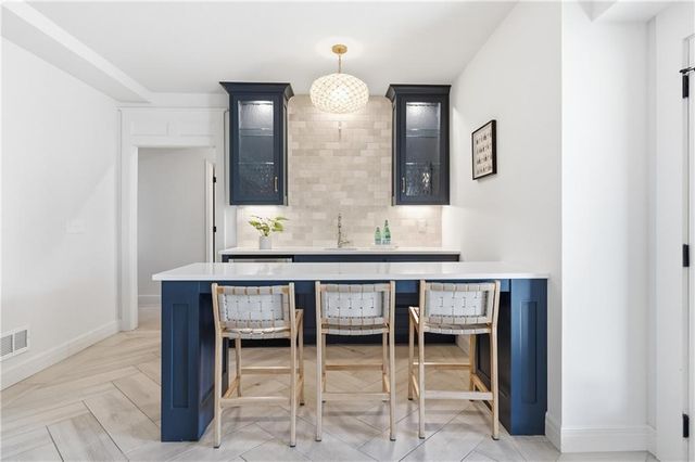 10305 W 170th Place, Overland Park, KS 66221