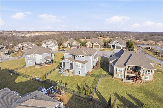 10305 W 170th Place, Overland Park, KS 66221