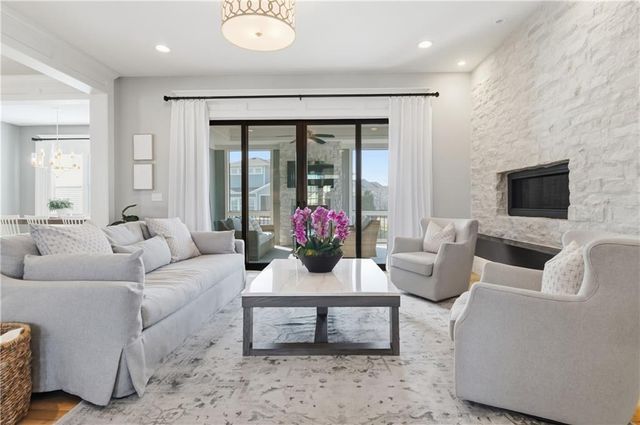 10305 W 170th Place, Overland Park, KS 66221