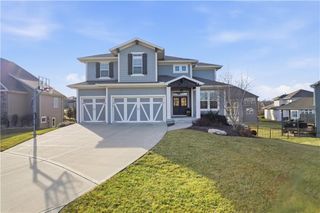 10305 W 170th Place, Overland Park, KS 66221