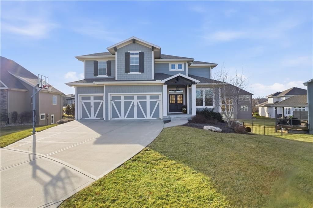 10305 W 170th Place, Overland Park, KS 66221