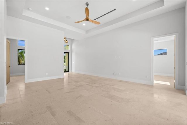 1460 Venetian CT, Cape Coral, FL 33904