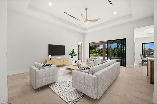 1460 Venetian CT, Cape Coral, FL 33904
