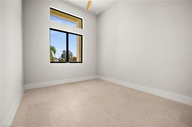 1460 Venetian CT, Cape Coral, FL 33904
