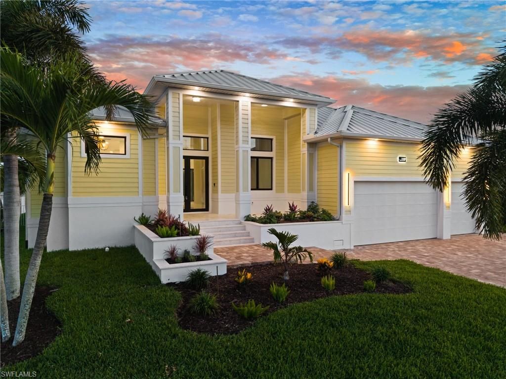 1460 Venetian CT, Cape Coral, FL 33904