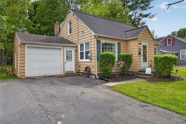 419 Fergerson Avenue, Clay, NY 13212