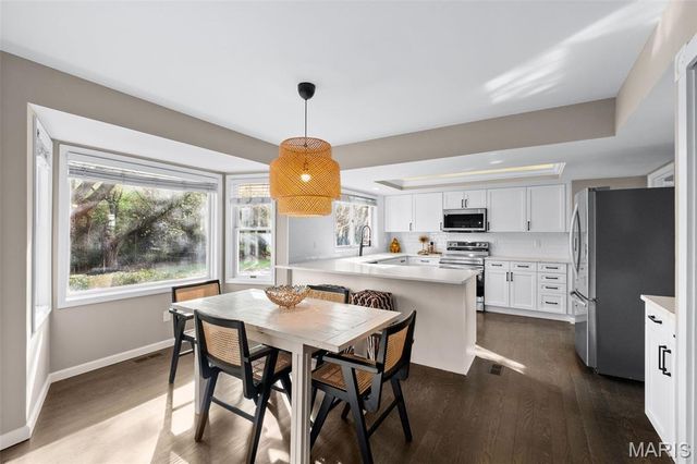 156 Highgrove Court, Chesterfield, MO 63005