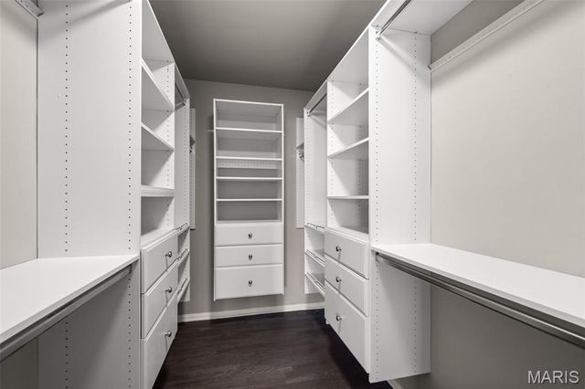 156 Highgrove Court, Chesterfield, MO 63005