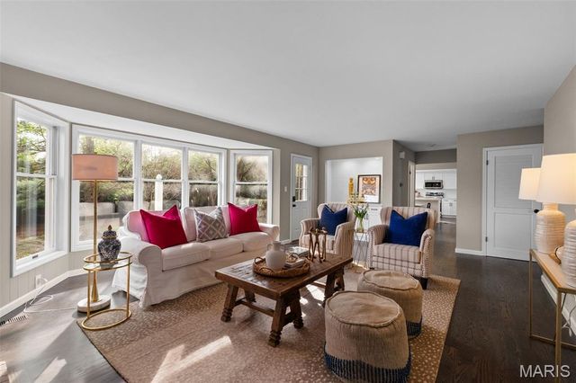 156 Highgrove Court, Chesterfield, MO 63005