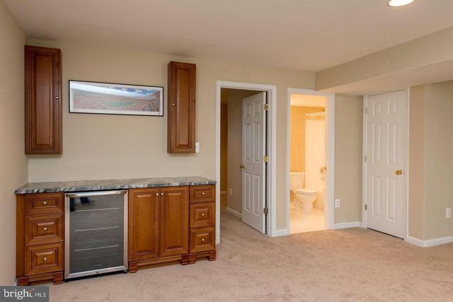 8913 YELLOWLEG CT, Gainesville, VA 20155