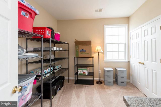 8913 YELLOWLEG CT, Gainesville, VA 20155