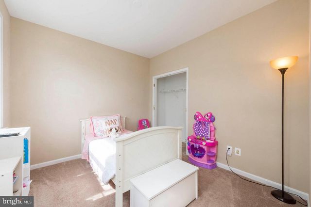 8913 YELLOWLEG CT, Gainesville, VA 20155