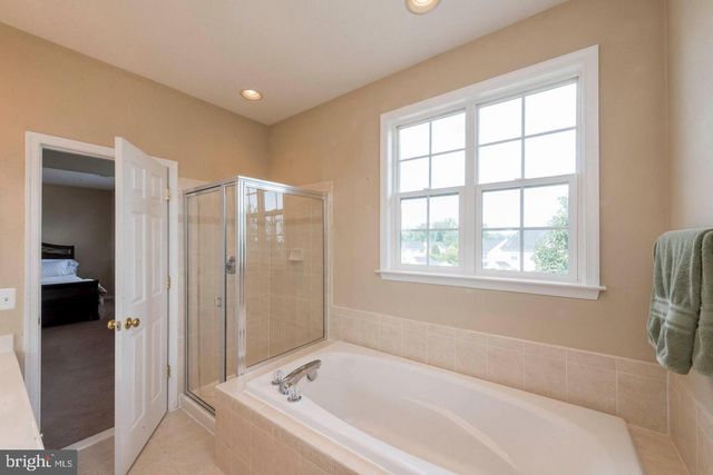 8913 YELLOWLEG CT, Gainesville, VA 20155