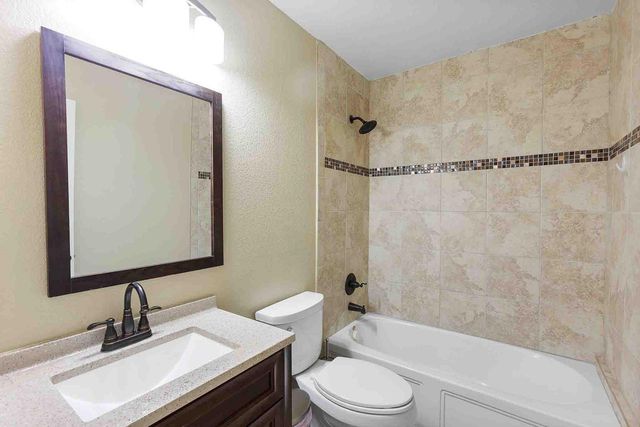 323 Woodbrook TRL, Buda, TX 78610