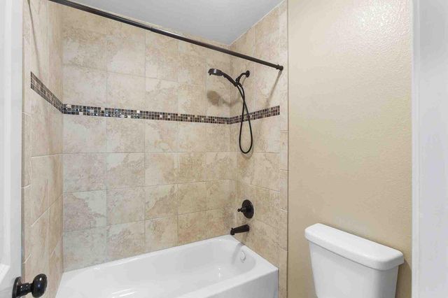 323 Woodbrook TRL, Buda, TX 78610