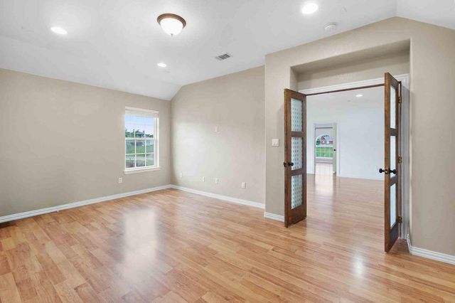 323 Woodbrook TRL, Buda, TX 78610