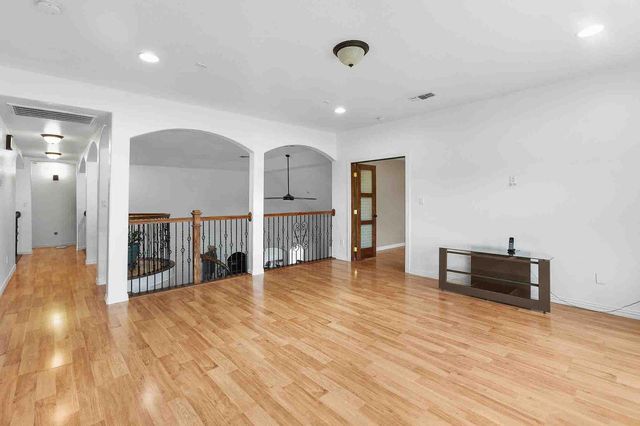 323 Woodbrook TRL, Buda, TX 78610