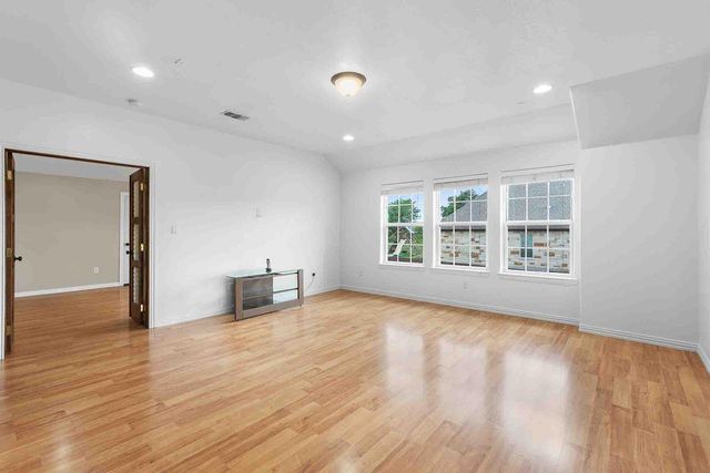 323 Woodbrook TRL, Buda, TX 78610