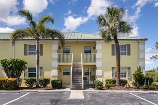 942 CAPRI ISLES BOULEVARD 207, Venice, FL 34292