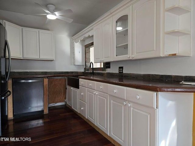 197 Wolfe Road, Sneedville, TN 37869