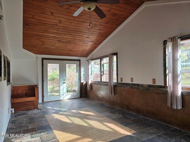 197 Wolfe Road, Sneedville, TN 37869