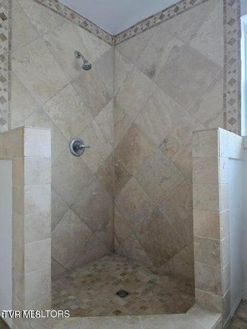 197 Wolfe Road, Sneedville, TN 37869