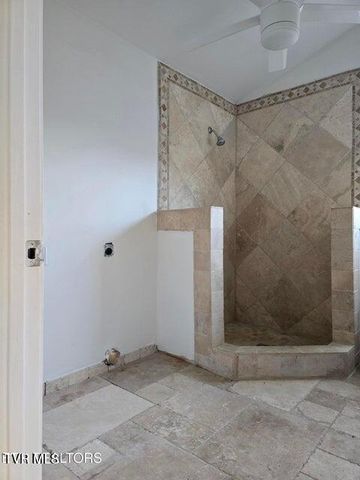 197 Wolfe Road, Sneedville, TN 37869