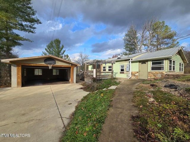 197 Wolfe Road, Sneedville, TN 37869