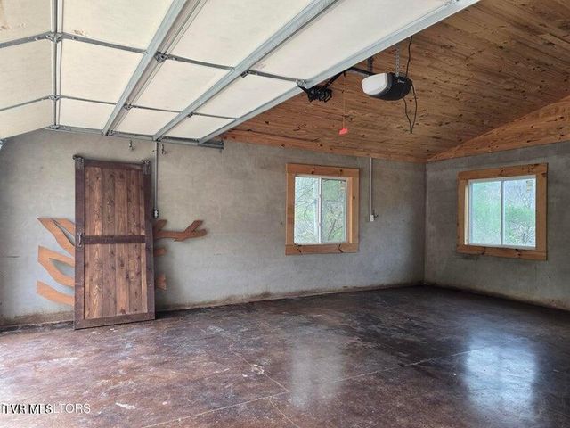 197 Wolfe Road, Sneedville, TN 37869