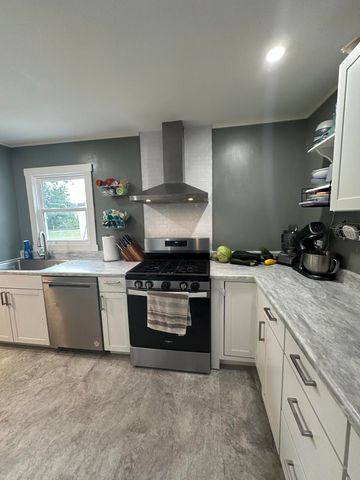 8 Locust Dr Drive, Peru, NY 12972