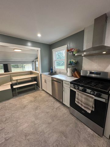 8 Locust Dr Drive, Peru, NY 12972