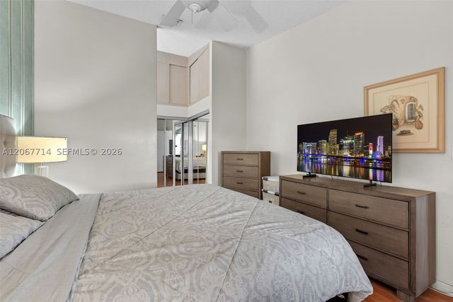 6760 NW 186th Ter, Hialeah, FL 33015