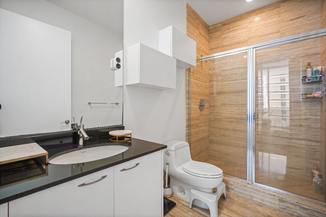15901 Collins Avenue 3902, Sunny Isles Beach, FL 33160
