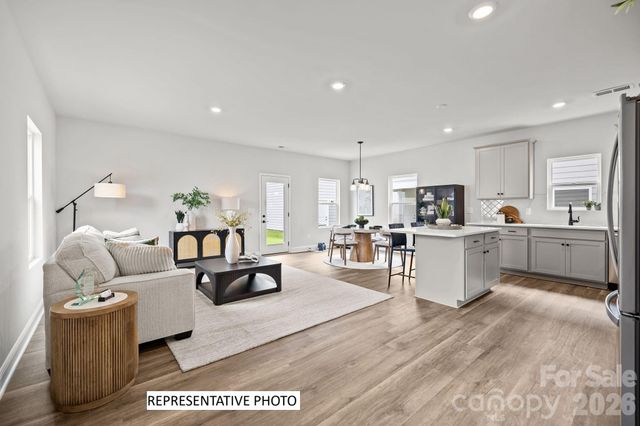 4009 Grommet Court, Matthews, NC 28105