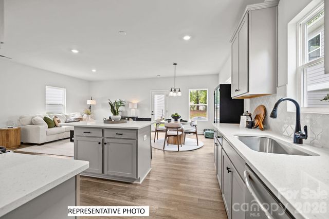 4009 Grommet Court, Matthews, NC 28105