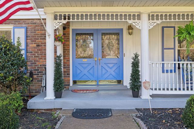 2745 Windemere Dr, Nashville, TN 37214