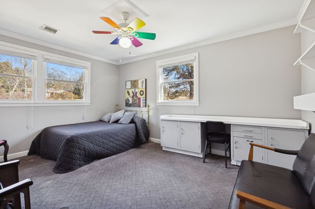 2745 Windemere Dr, Nashville, TN 37214