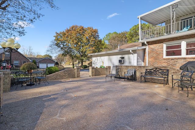 2745 Windemere Dr, Nashville, TN 37214