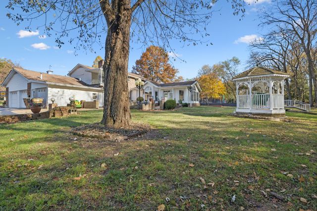 2745 Windemere Dr, Nashville, TN 37214