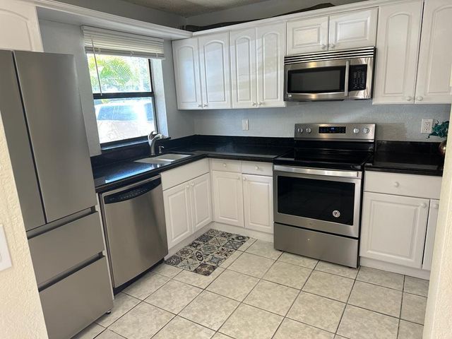 11001 Royal Palm Blvd, Coral Springs, FL 33065