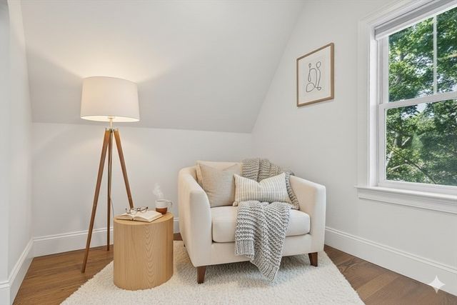 72-74 Manthorne Rd 74, Boston, MA 02132