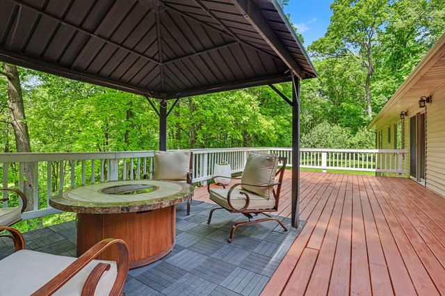 11024 W Peck Lake Road, Lowell, MI 49331