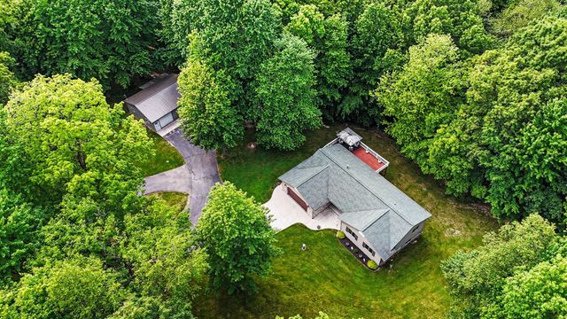 11024 W Peck Lake Road, Lowell, MI 49331