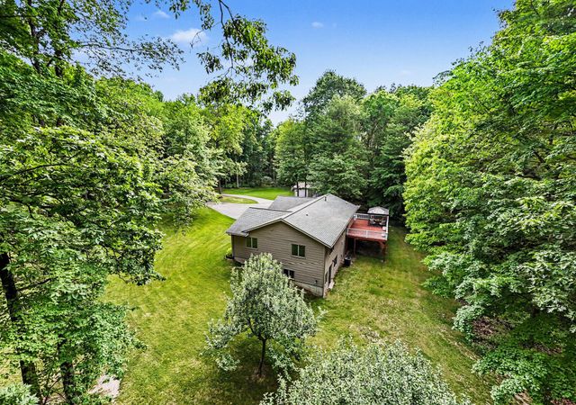 11024 W Peck Lake Road, Lowell, MI 49331