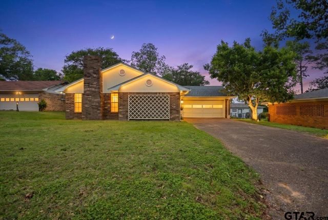 1322 E Hankerson St, Tyler, TX 75701