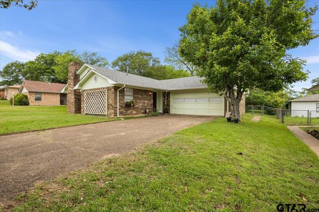 1322 E Hankerson St, Tyler, TX 75701