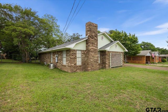 1322 E Hankerson St, Tyler, TX 75701