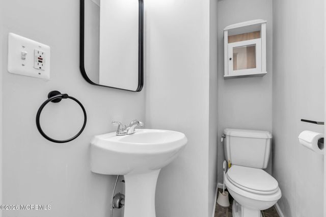 103 Mclaren Street, Red Bank, NJ 07701